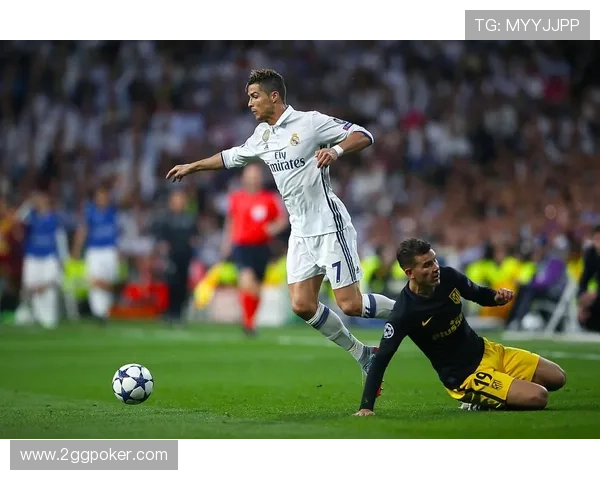 C罗在皇马时期的经典比赛回顾与精彩瞬间